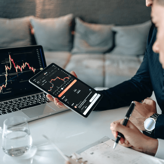 Sterk Kalvix - Team van cryptocurrency-experts